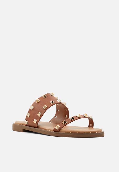 Call It Spring - Davinna sandal - cognac