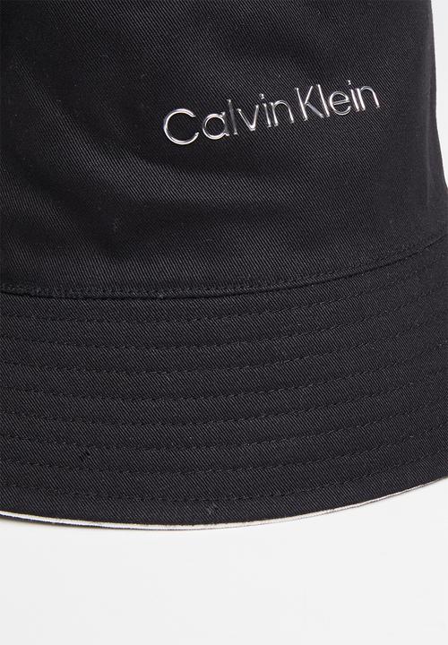 Calvin Klein - Ck must rev bucket hat mono - black & white 