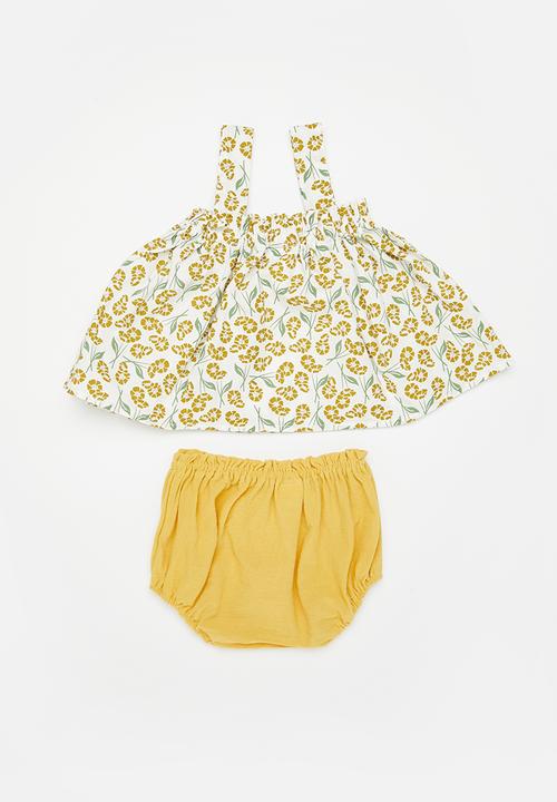 Pop Candy - Floral top & shorts set - yellow