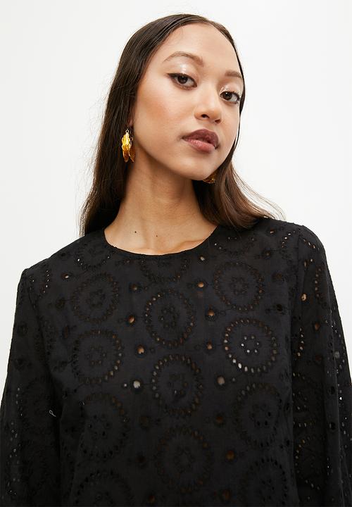 Superbalist - Round neck openwork shell - black