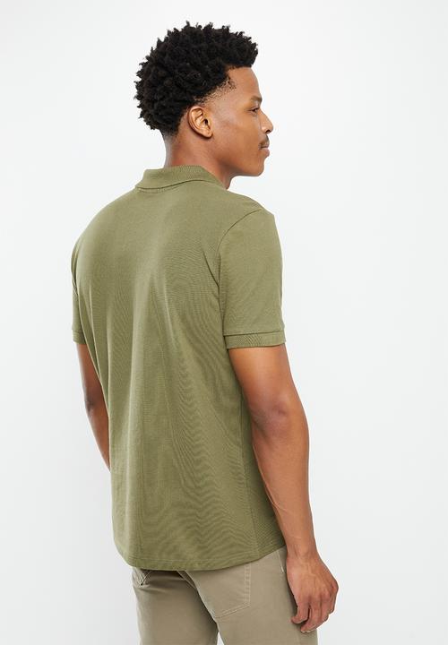 GUESS - Short sleeve guess classic golfer - army olive