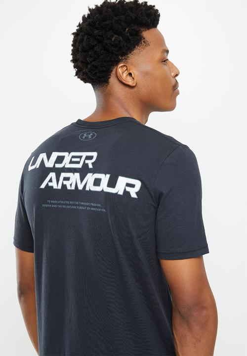 Under Armour - Ua abc camo fill wordmark short sleeve - black