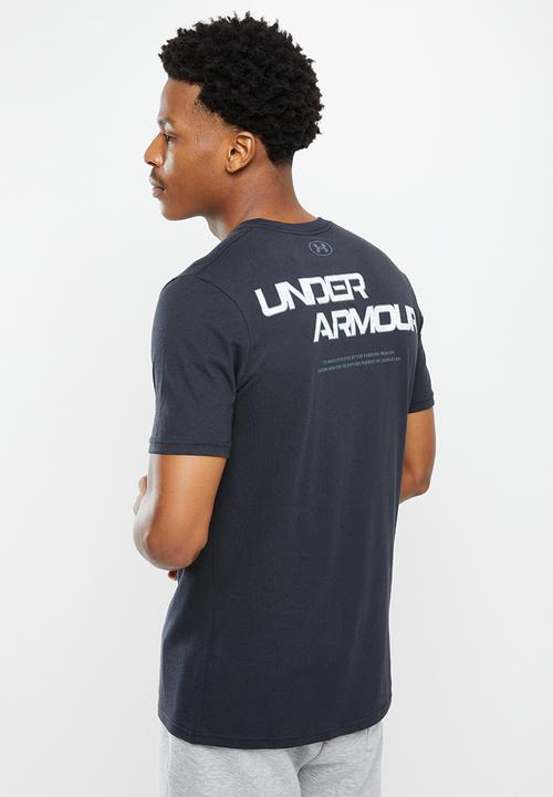 Under Armour - Ua abc camo fill wordmark short sleeve - black