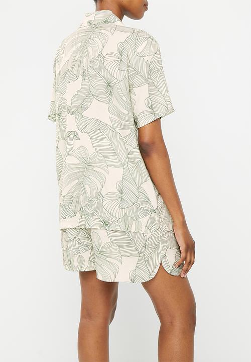 Superbalist - Maternity woven button down sleep set - stone & green