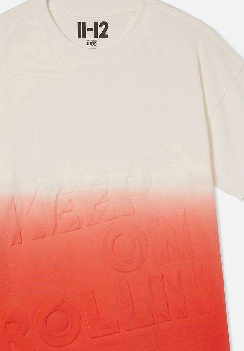 Cotton On - Sami short sleeve  embellished tee-flame red dip dye/keep on rolling stack print