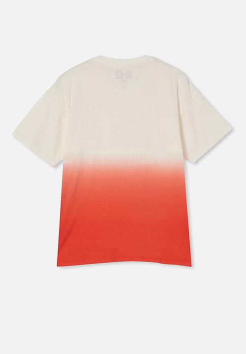 Cotton On - Sami short sleeve  embellished tee-flame red dip dye/keep on rolling stack print
