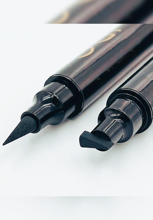 THE NIFTI PRODUCTS COMPANY - Nifti 2in1 Eyeliner Stamp Pen