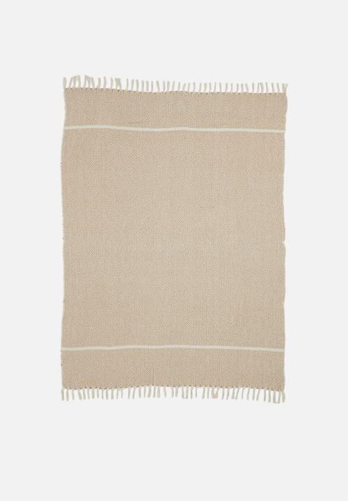H&S - Cleo throw - brown