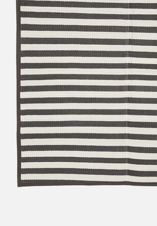 H&S - Foldable picnic mat - black stripes