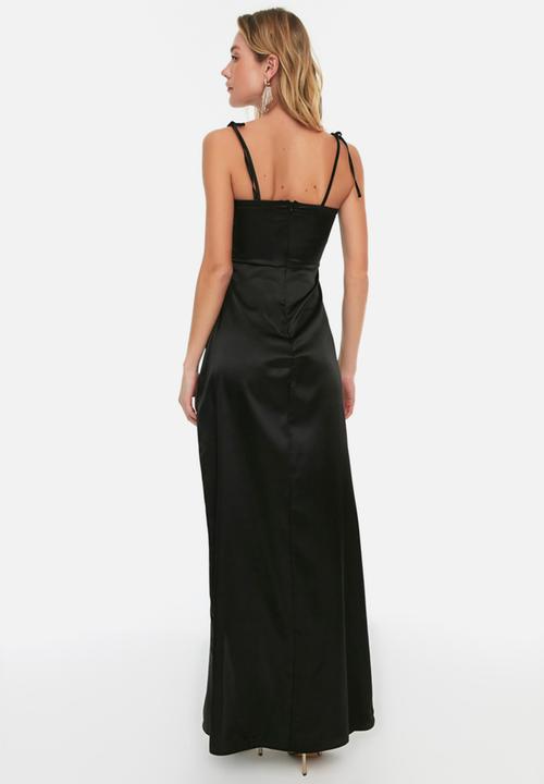Trendyol - Slit detail satin maxi dress - black