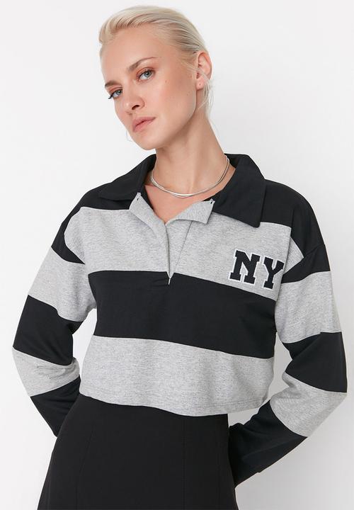 Trendyol - Crop thin knit sweatshirt - black