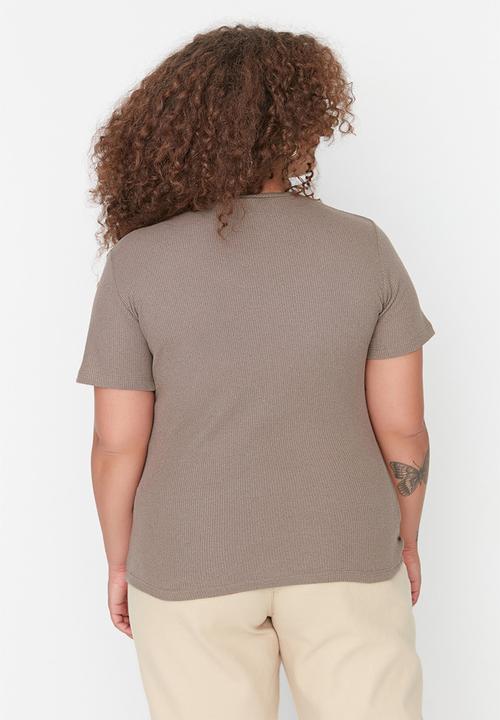 Trendyol - Plus cut out knit top - mink