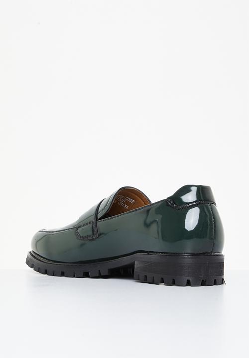 PC - Tractor penny hi shine leather - green brush