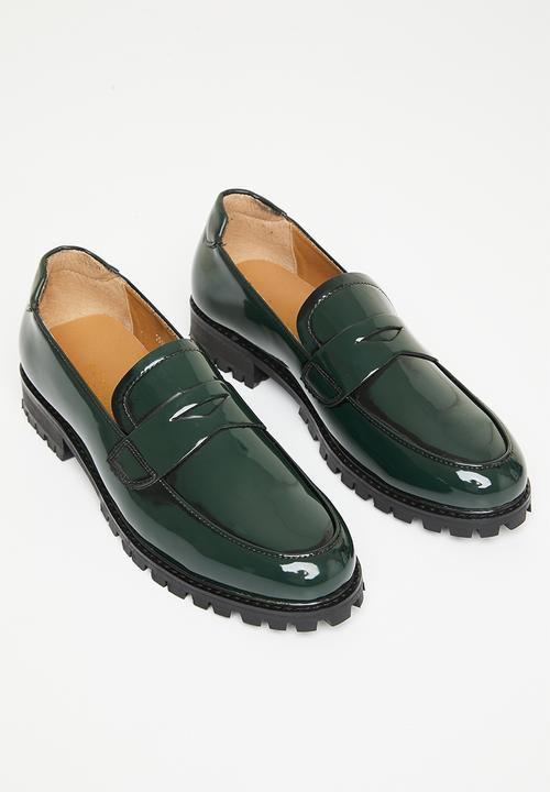 PC - Tractor penny hi shine leather - green brush