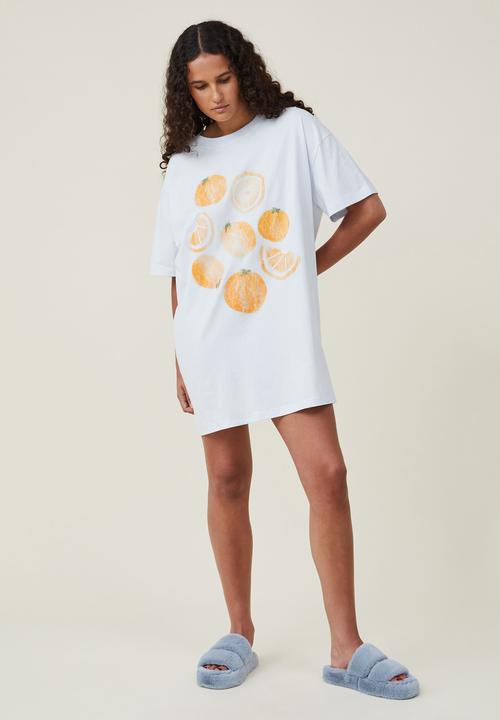 Cotton On - 90s t-shirt nightie - oranges scratch + sniff