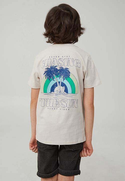 Cotton On - Max skater short sleeve tee - rainy day/chasing the sun