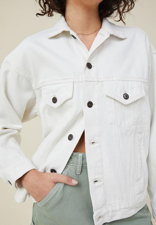 Cotton On - The oversized denim jacket - white haven