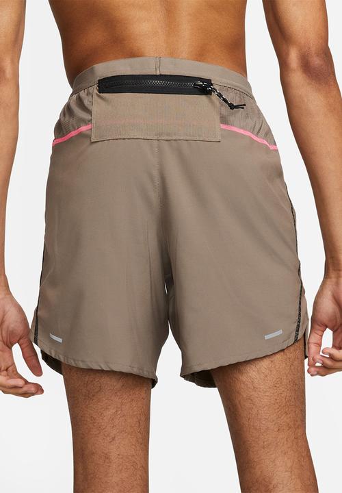 Nike - Nike Dri-FIT Stride D.Y.E. 18cm (approx.) Running Shorts