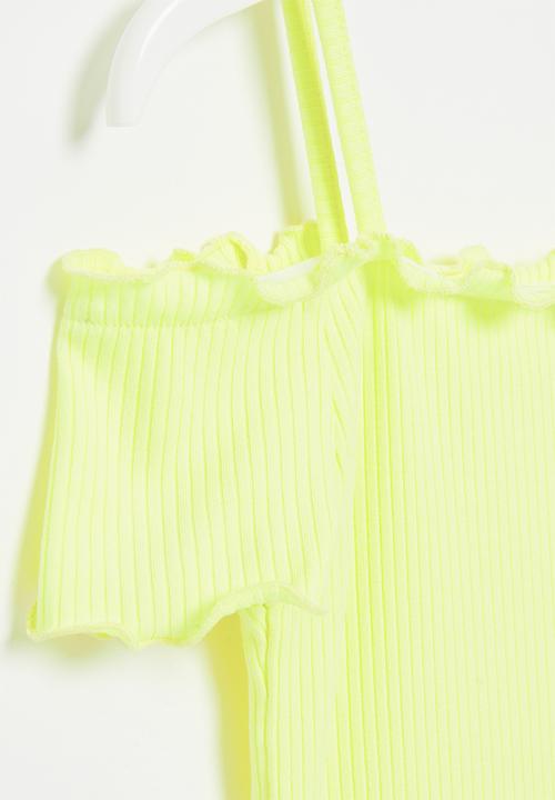 Superbalist - Off the shoulder tee - sunny lime