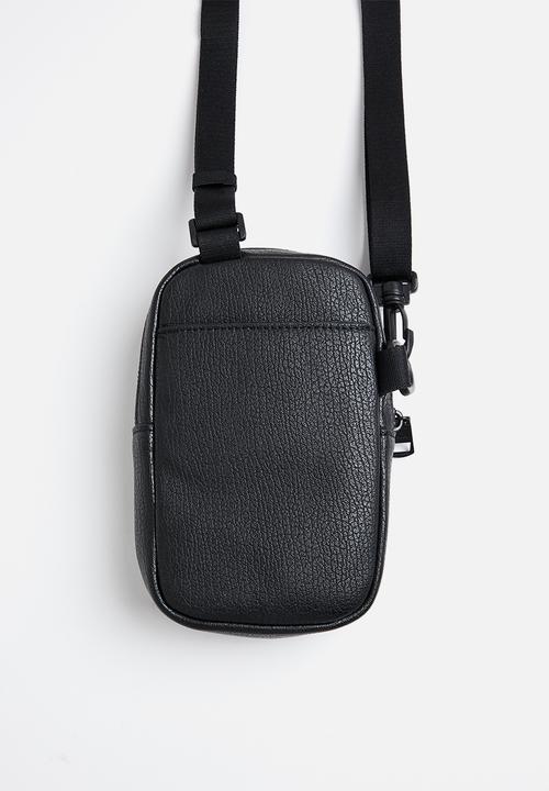 Calvin Klein - Mono textured phone crossbody - black
