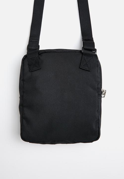 Calvin Klein - Sport essentials reporter - black