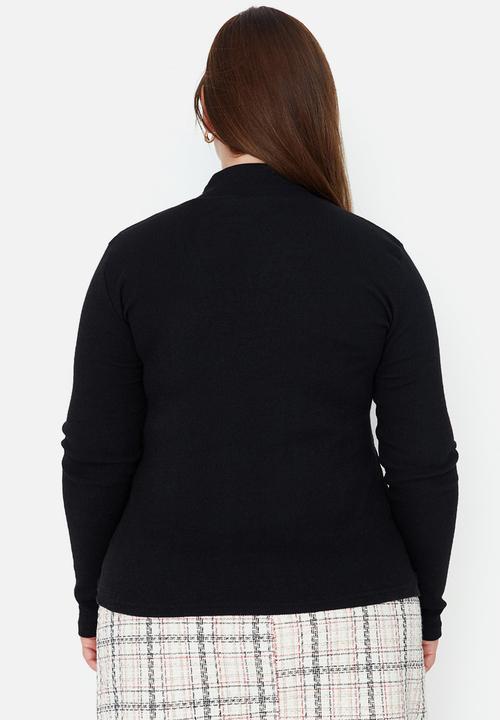 Trendyol - Plus turtleneck top - black