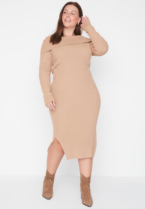 Trendyol - Plus off shoulder knit dress - stone