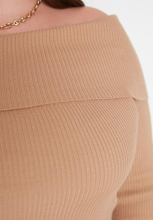 Trendyol - Plus off shoulder knit dress - stone