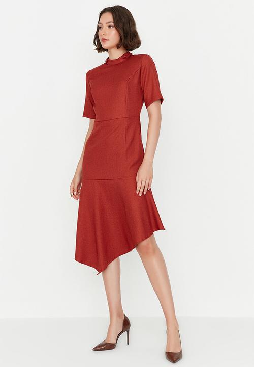 Trendyol - Belted asymmetrical dress - red