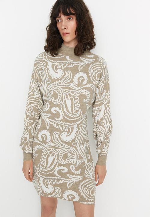 Trendyol - Patterned turtleneck dress - beige