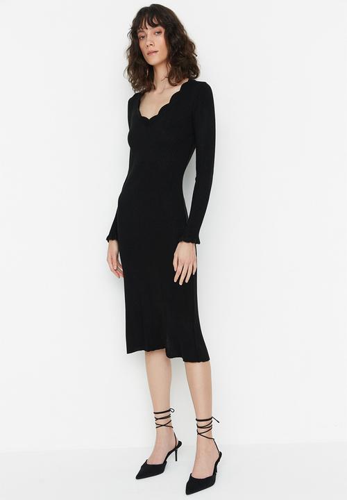Trendyol - V neck knit dress - black