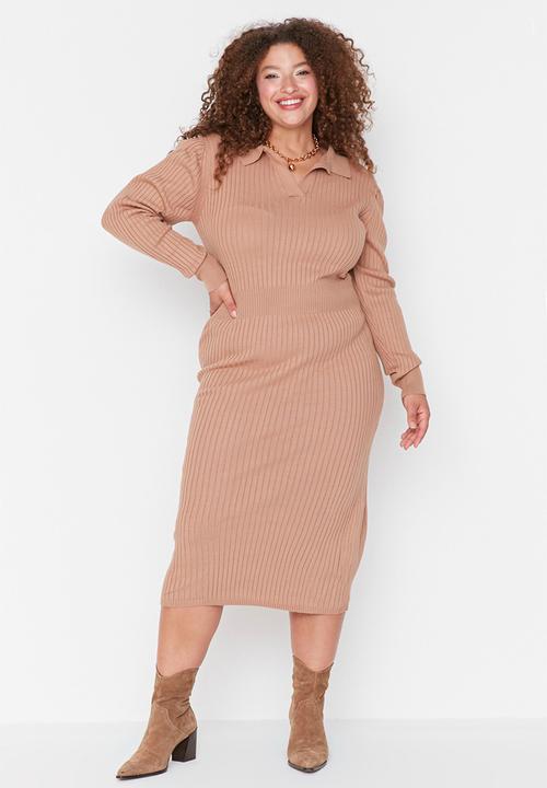 Trendyol - Plus polo neck sweater dress - brown