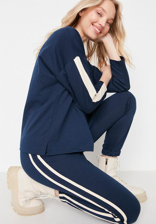 Trendyol - Stripe detail tracksuit set - navy