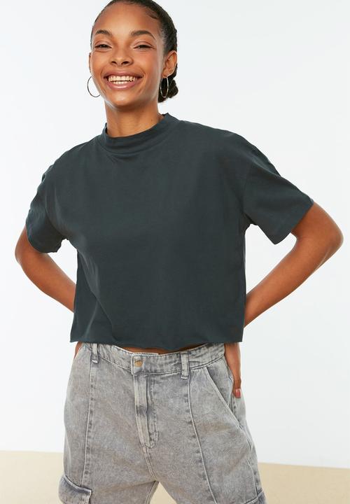 Trendyol - Round collar crop  T-shirt - anthracite