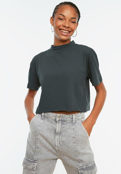 Trendyol - Round collar crop  T-shirt - anthracite