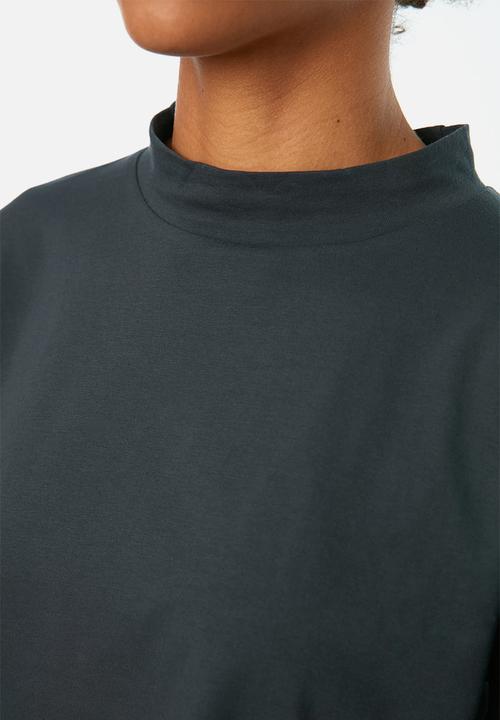 Trendyol - Round collar crop  T-shirt - anthracite