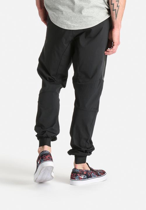 Nike - Bonded Woven Jogger