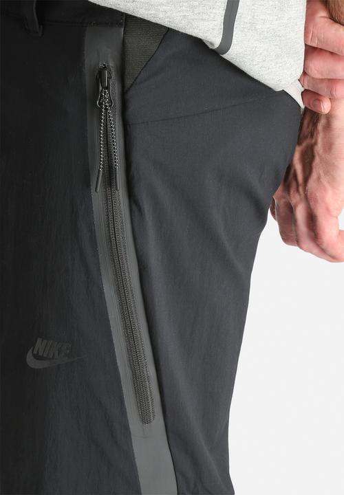 Nike - Bonded Woven Jogger