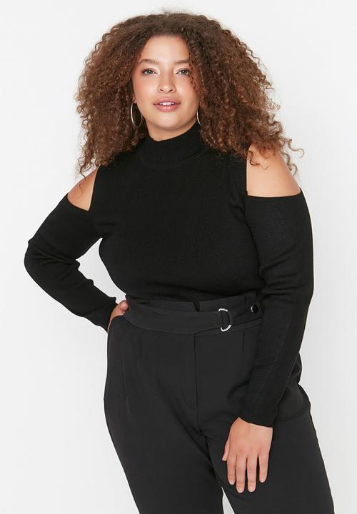 Trendyol - Plus shoulder cutout sweater - black
