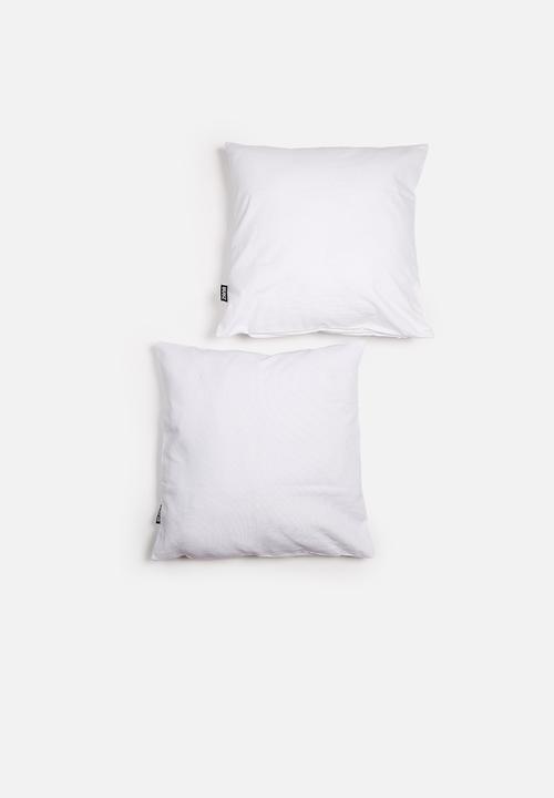 Zana - Hello There Cushion Set