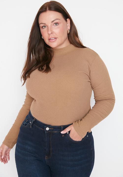 Trendyol - Plus turtleneck top - brown