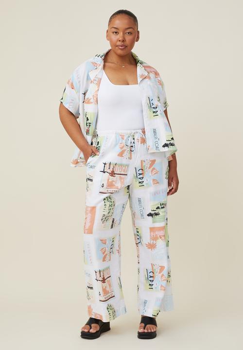 Cotton On - Curve haven wide leg pant - postcard print