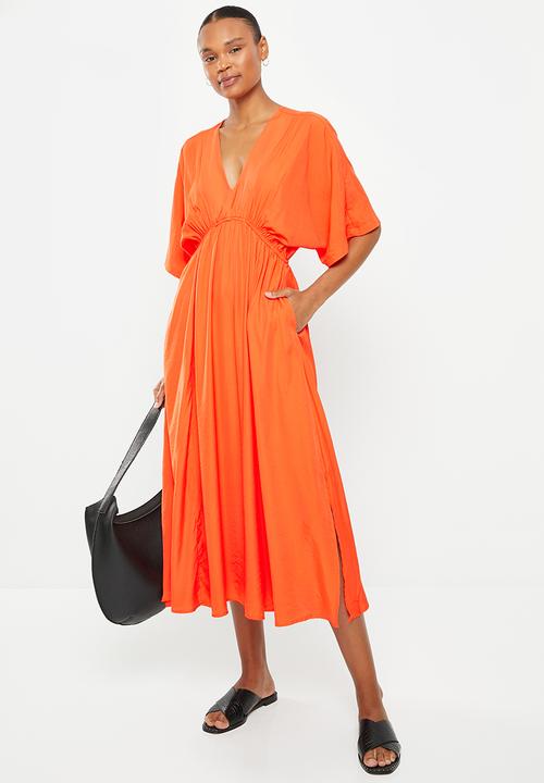 Me&B - Curved kimono full skirt maxi dress - plain orange