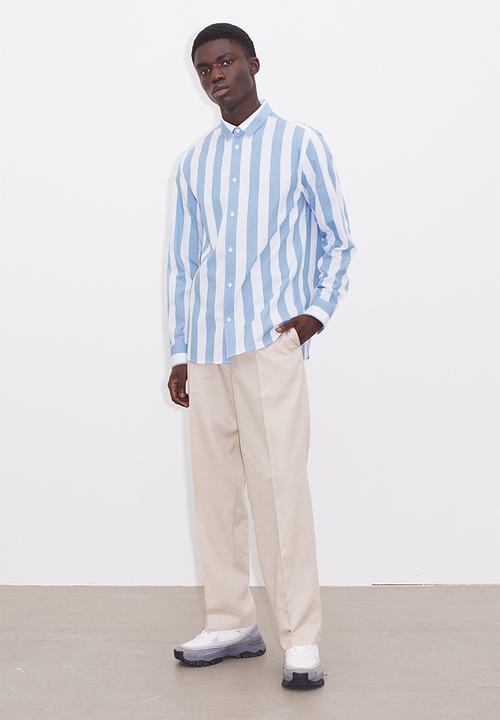 H&M - Regular fit shirt - light blue & white striped