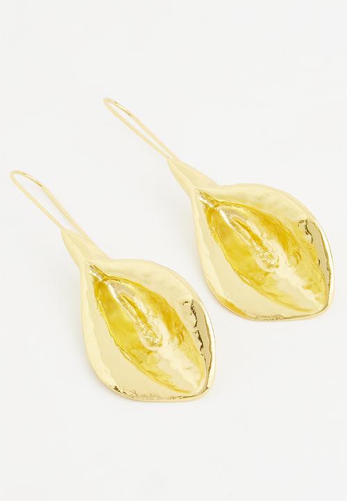 Superbalist - Rue statement earrings - gold