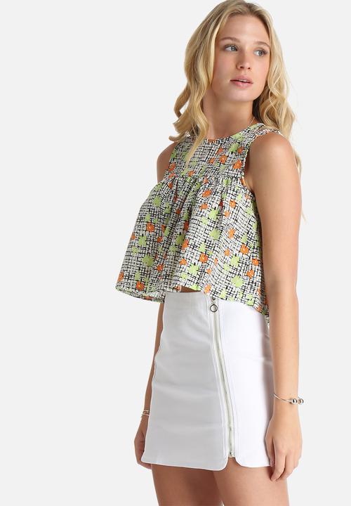 Lola May - Floral Cropped Smock Top