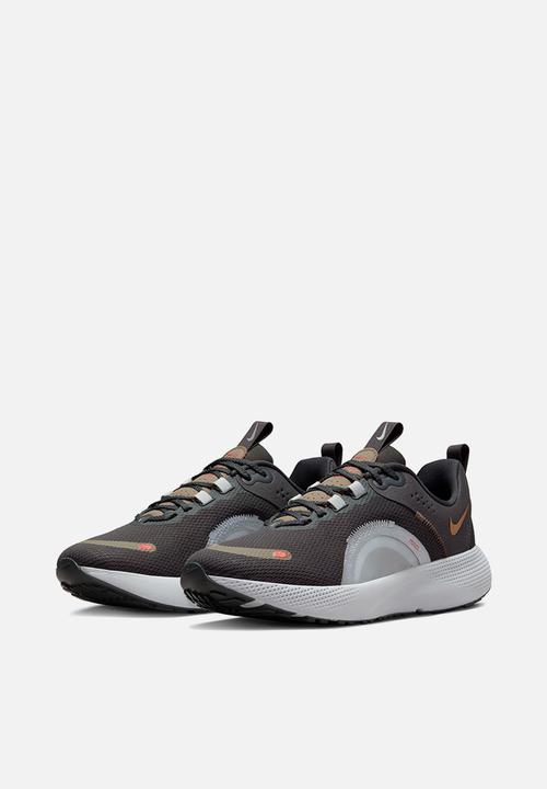 Nike - Nike Escape Run 2