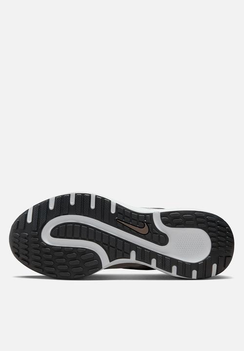 Nike - Nike Escape Run 2