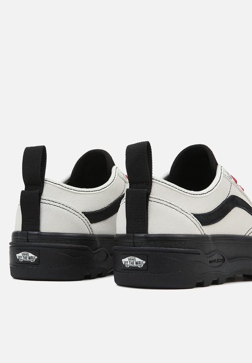 Vans - Sentry old skool wc -  hiker suede marshmallow/black