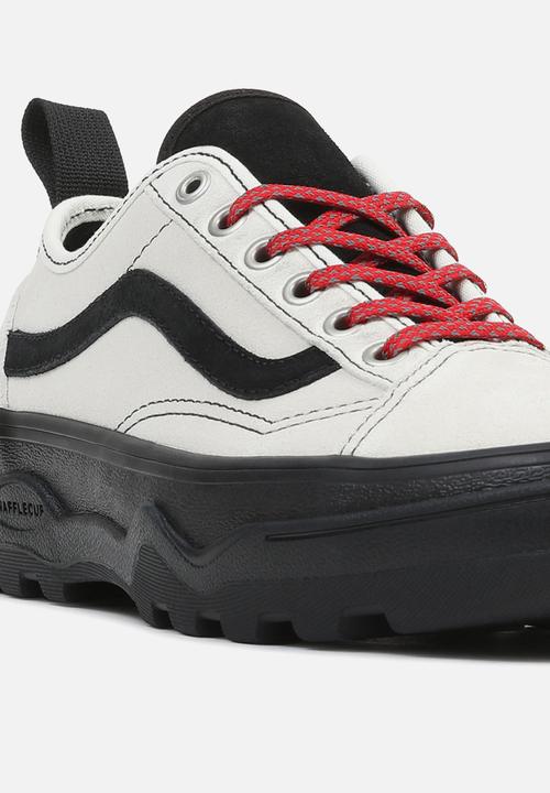 Vans - Sentry old skool wc -  hiker suede marshmallow/black